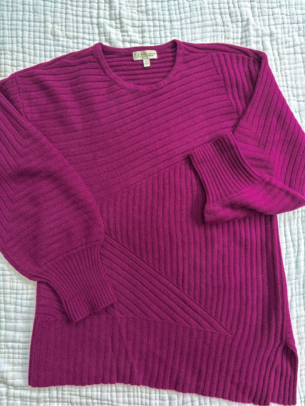 Neiman Marcus 100% Cashmere Sweater Women M Deep Purple Asymmetrical Hem